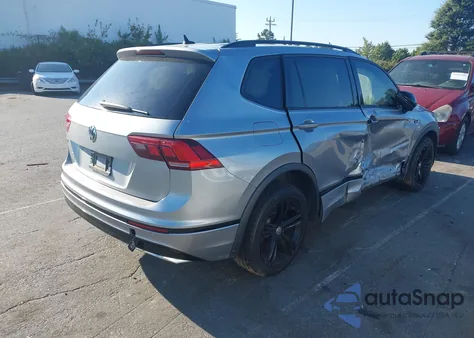2019 Volkswagen Tiguan 2.0T Se/2.0T Sel/2.0T Sel R-Line/2.0T Sel R-Line Black from USA, damaged, VIN 3VV3B7AXXKM136231